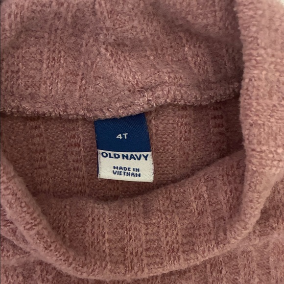 3/4T sweater bundle - Picture 4 of 8